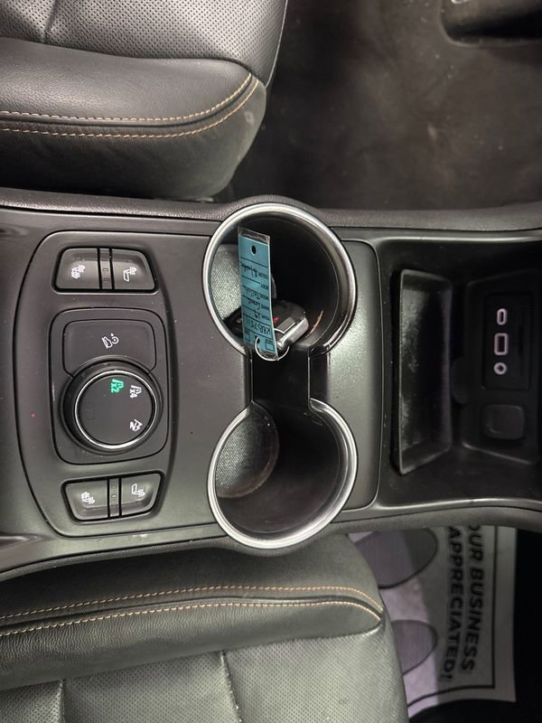 Used 2019 GMC Terrain SLT AWD/4WD image 17