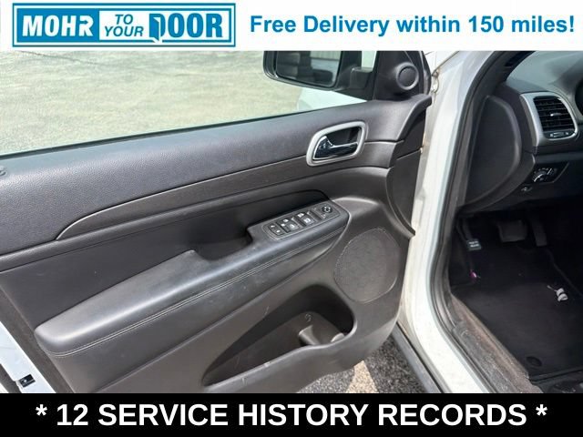 Used 2018 Jeep Grand Cherokee Laredo AWD/4WD image 12