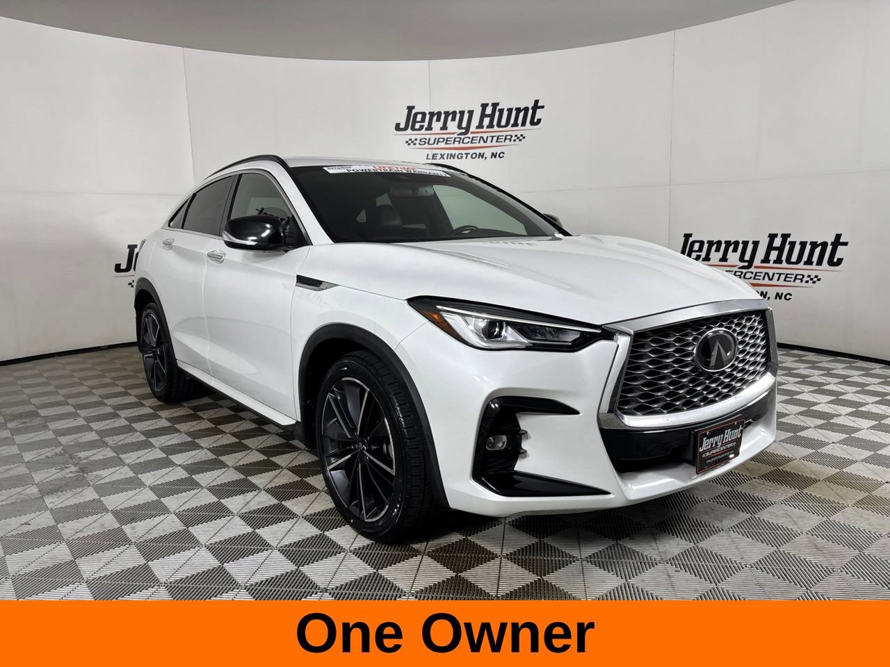 Used 2023 INFINITI QX55 Luxe w/ Cargo Package AWD/4WD image 4