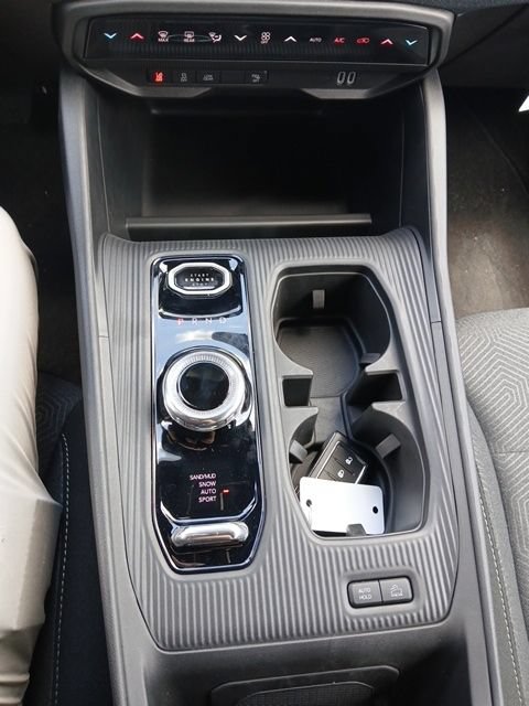 New 2026 Jeep Cherokee Laredo AWD/4WD image 15