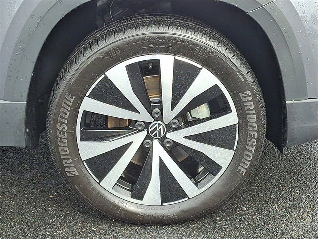 Used 2022 Volkswagen Taos SE image 8