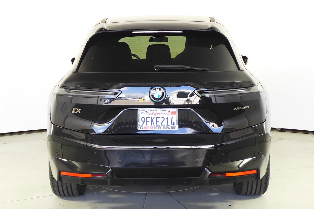 Used 2023 BMW iX xDrive50 w/ Premium Package image 7