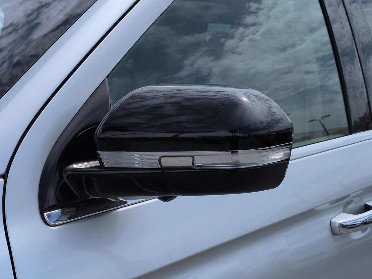 Used 2019 Lincoln Navigator Reserve w/ Cargo Package AWD/4WD image 12