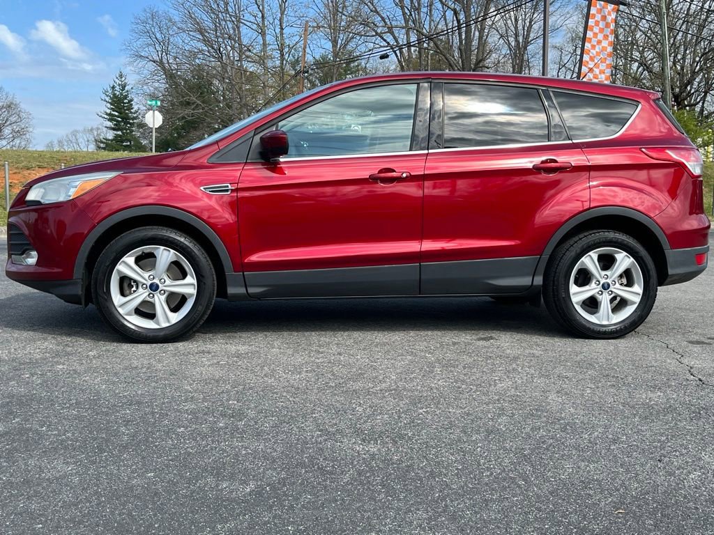 Used 2015 Ford Escape SE image 5