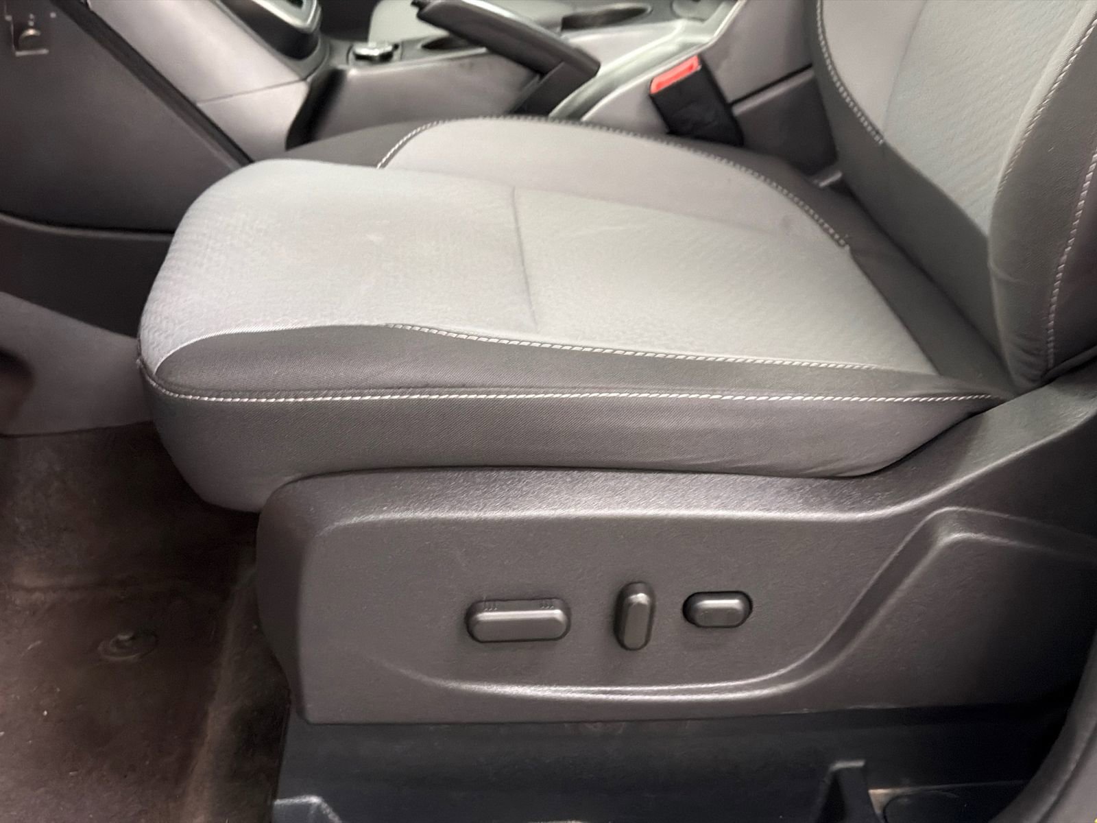 Used 2017 Ford C-MAX SE FWD image 15