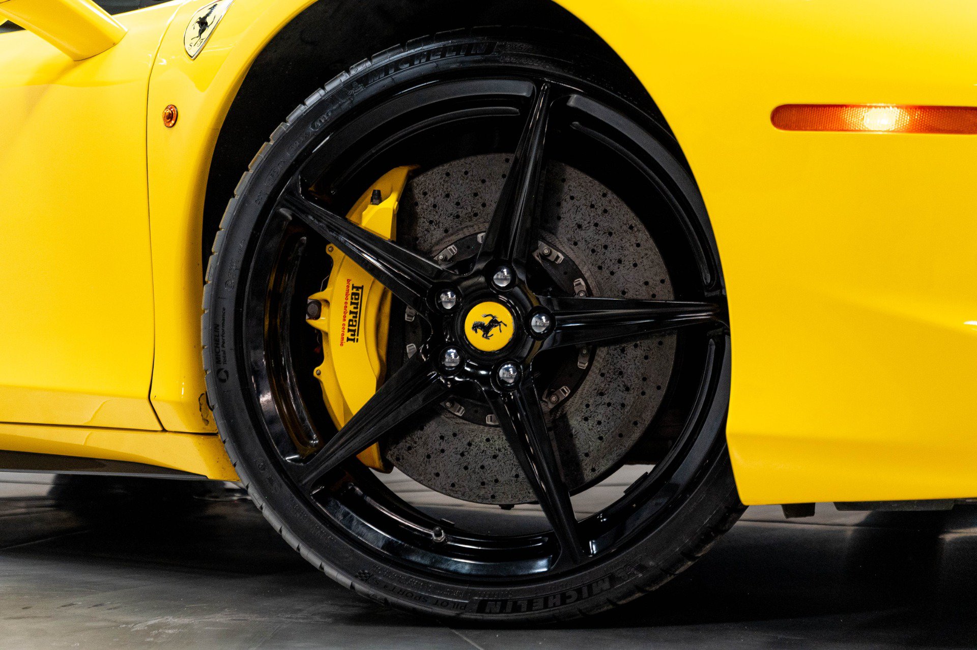 Used 2010 Ferrari 458 Italia Coupe RWD image 56