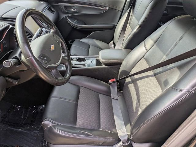Used 2017 Chevrolet Impala LT w/ Convenience Package FWD image 12