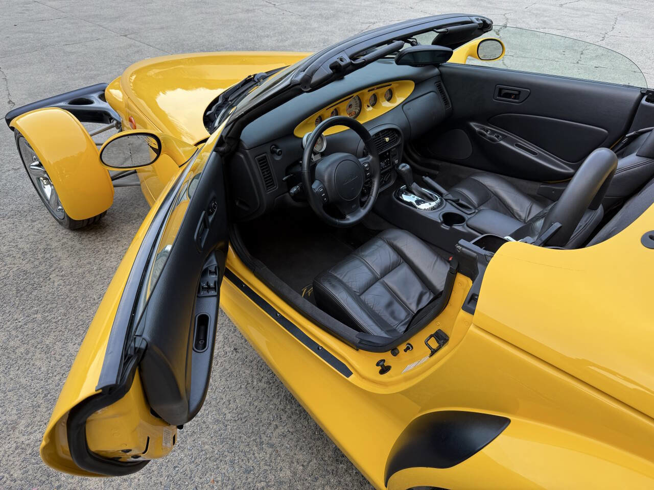 Used 2000 Plymouth Prowler RWD image 23