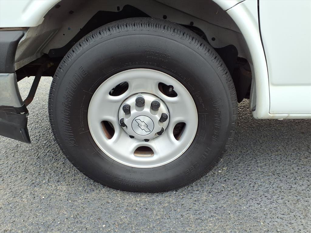 Used 2019 Chevrolet Express 3500 w/ Power Convenience Package image 5