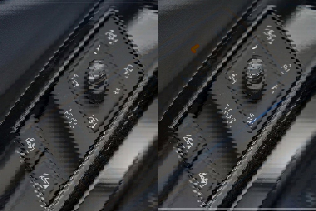 New 2025 Volkswagen ID.4 Pro S Plus image 16