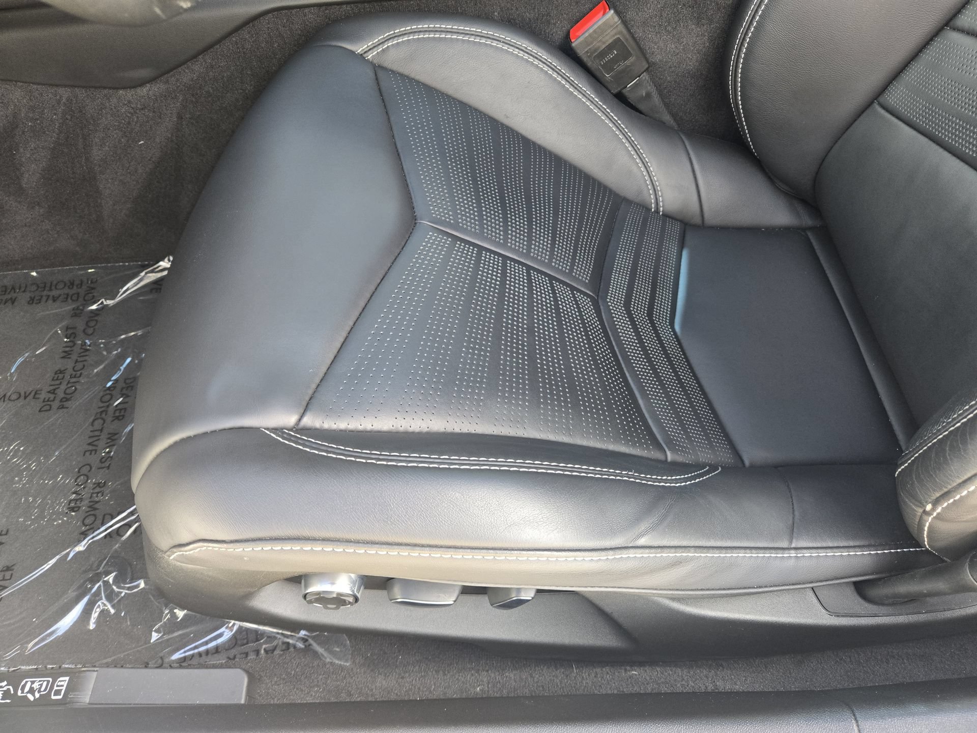 Used 2022 Chevrolet Corvette Stingray Preferred Cpe w/ Z51 Performance Package RWD image 22