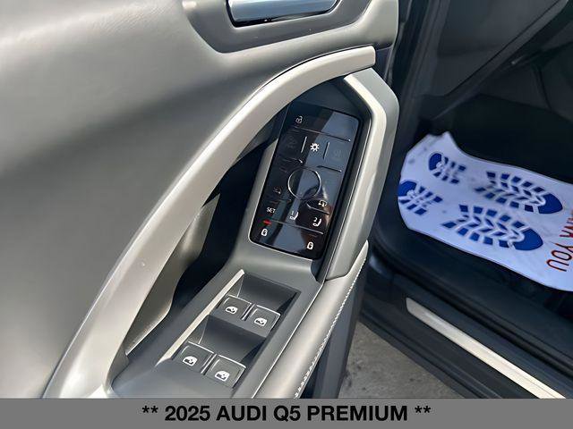 Certified 2025 Audi Q5 Premium w/ Convenience Package AWD/4WD image 21