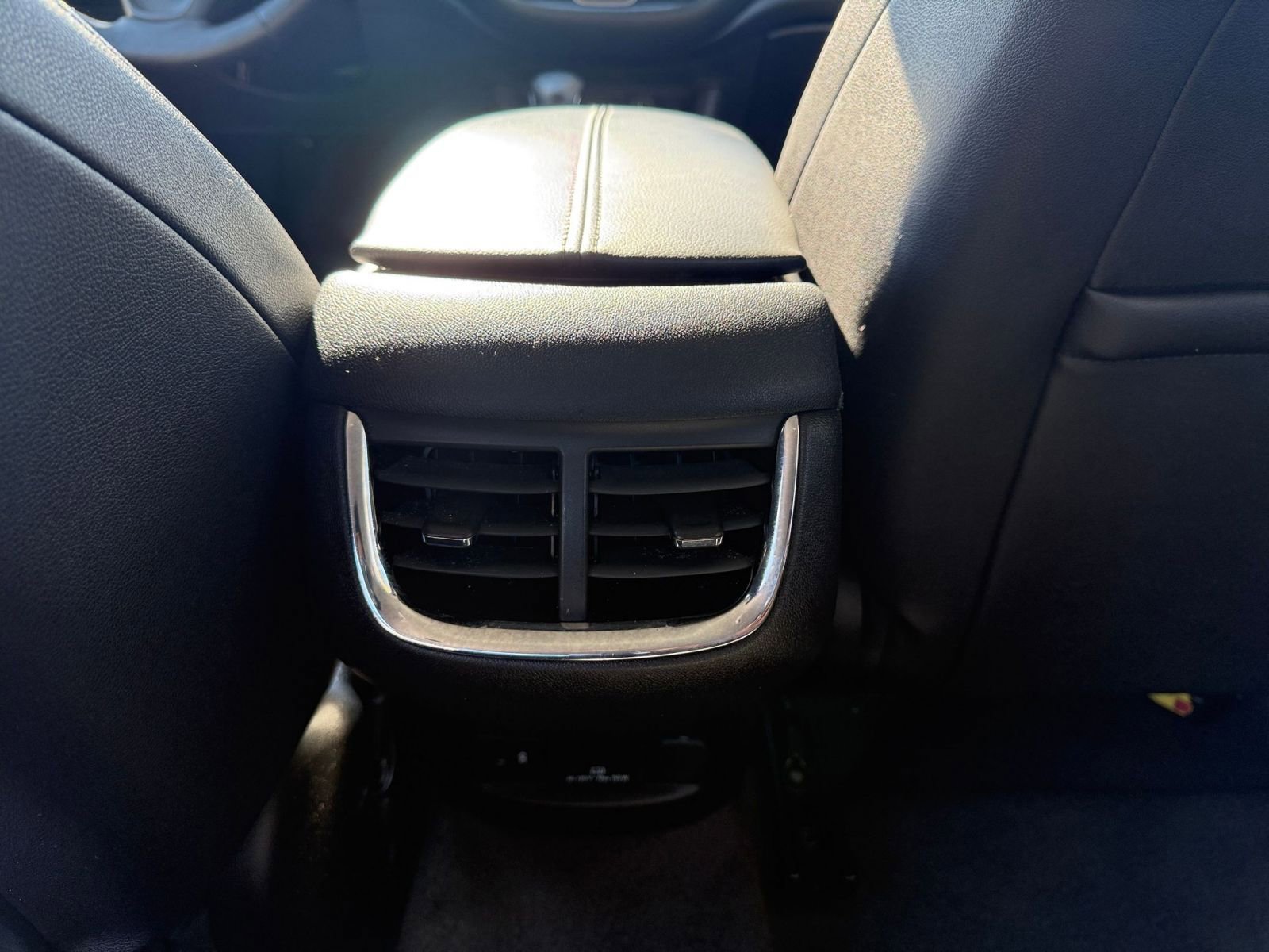 Used 2024 Chevrolet Malibu LT image 24