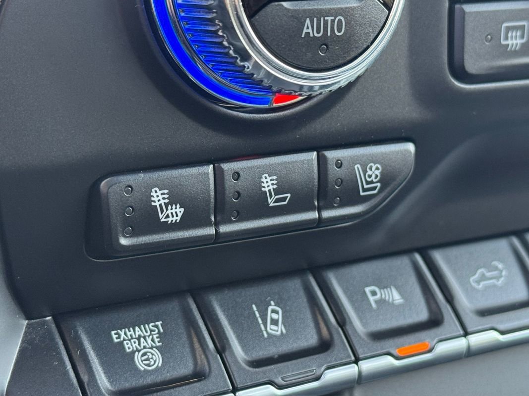 Used 2020 GMC Sierra 2500 Denali w/ Denali Ultimate Package image 37