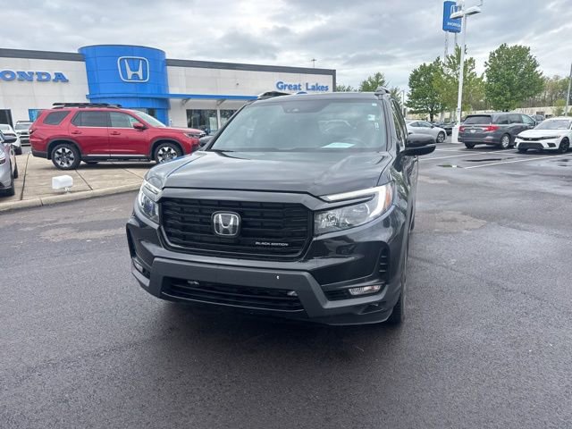 Used 2024 Honda Passport Black Edition image 2