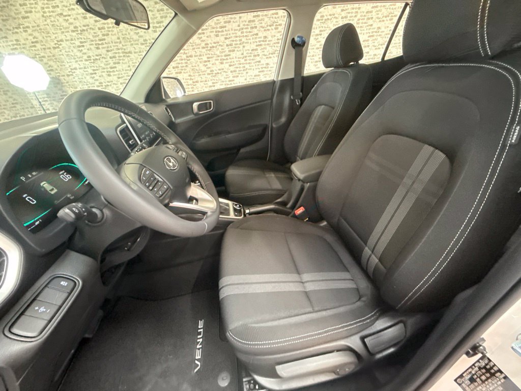 New 2026 Hyundai Venue SEL FWD image 24