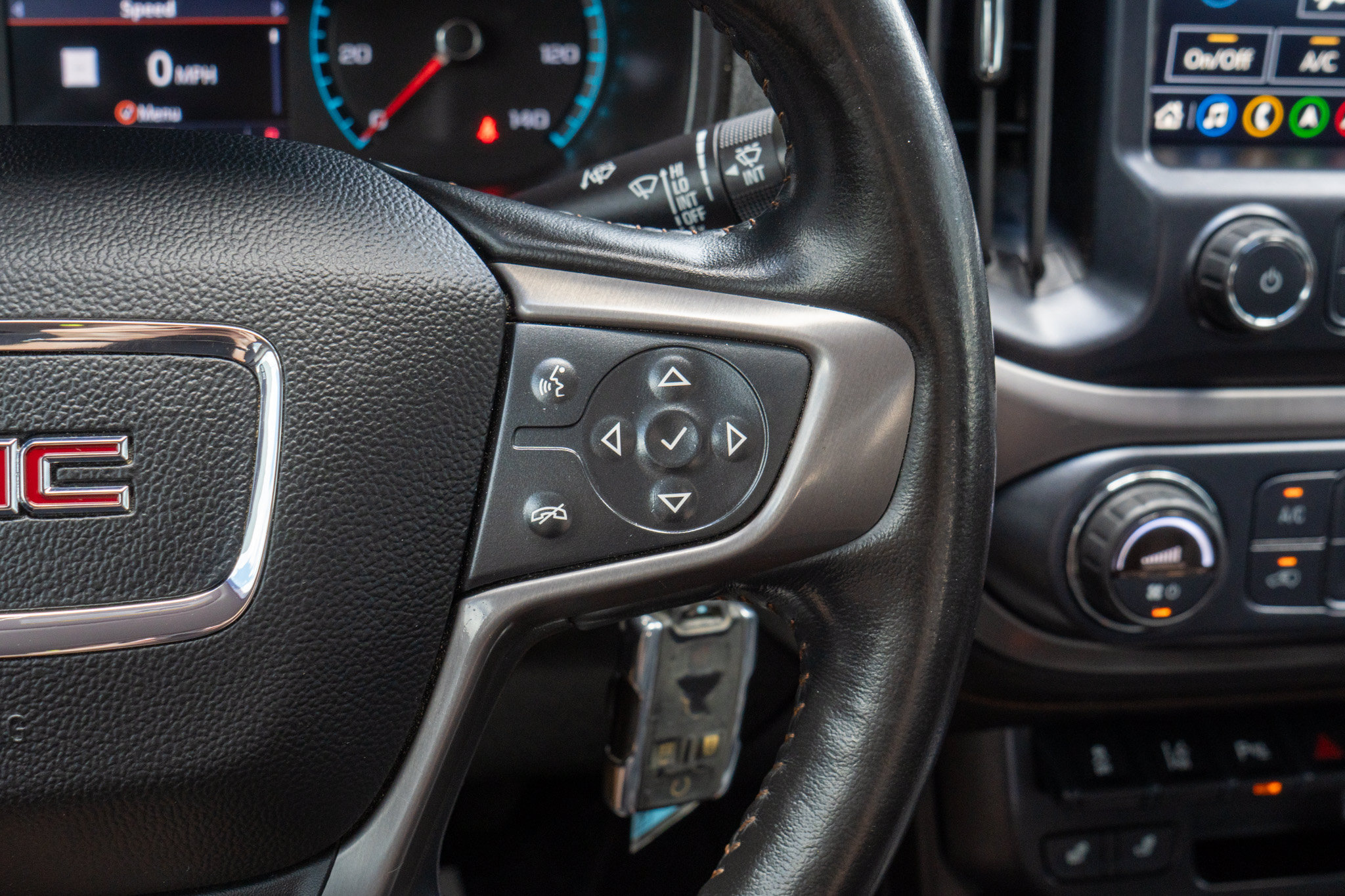 Used 2021 GMC Canyon AT4 w/ Driver Alert Package AWD/4WD image 26