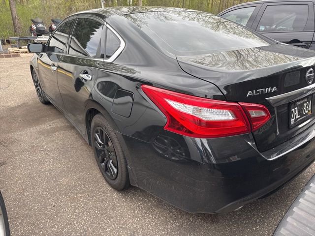 Used 2016 Nissan Altima 2.5 S w/ Power Driver Seat Package FWD image 3