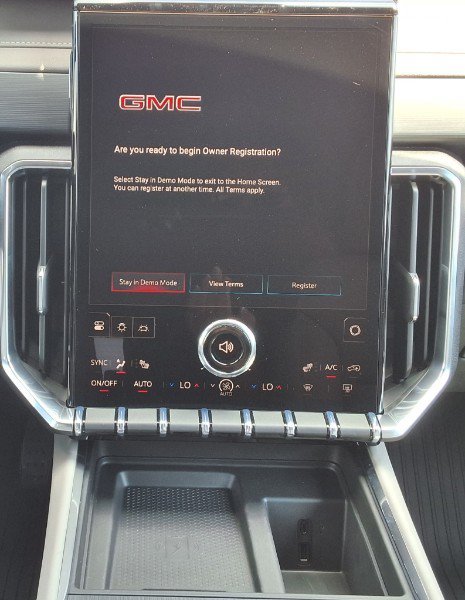 New 2026 GMC Acadia Elevation w/ Elevation Premium Package AWD/4WD image 19