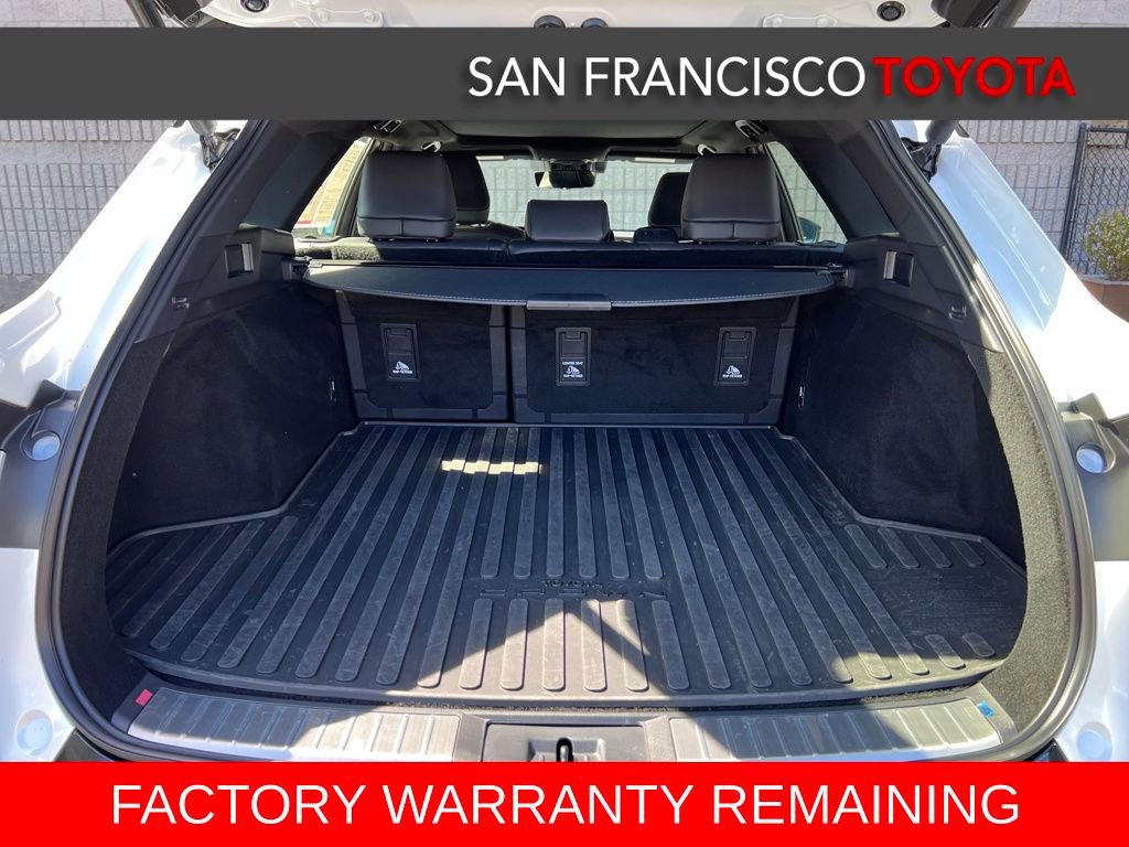 Certified 2025 Toyota Crown Signia image 41