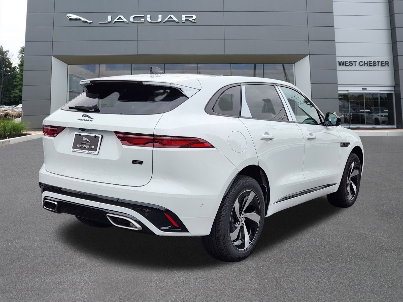 New 2026 Jaguar F-PACE R-Dynamic S image 4