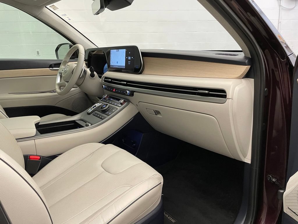 Used 2023 Hyundai Palisade Limited FWD image 28