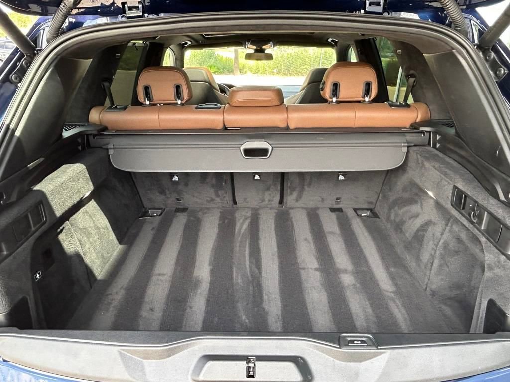 Used 2021 BMW X5 M w/ Executive Package image 57