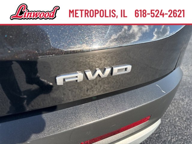 Used 2023 GMC Acadia SLT image 7