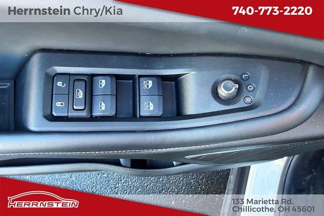 Used 2022 Jeep Grand Cherokee Altitude image 14