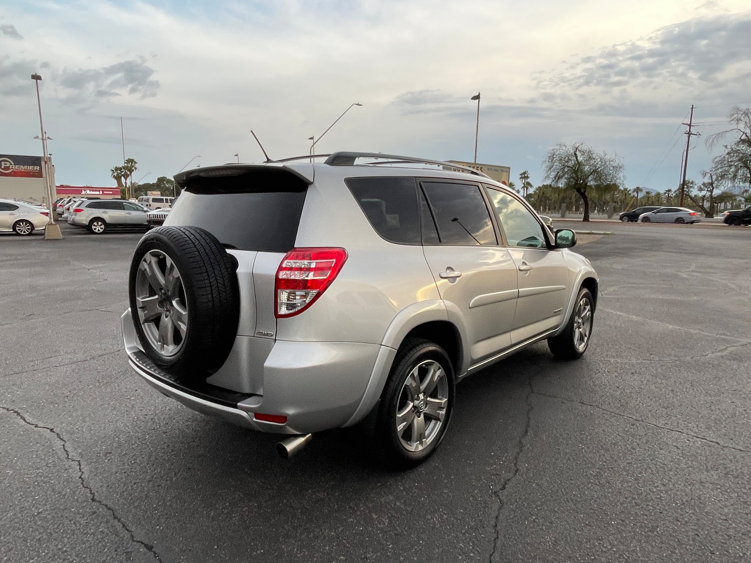 Used 2010 Toyota RAV4 Sport AWD/4WD image 5