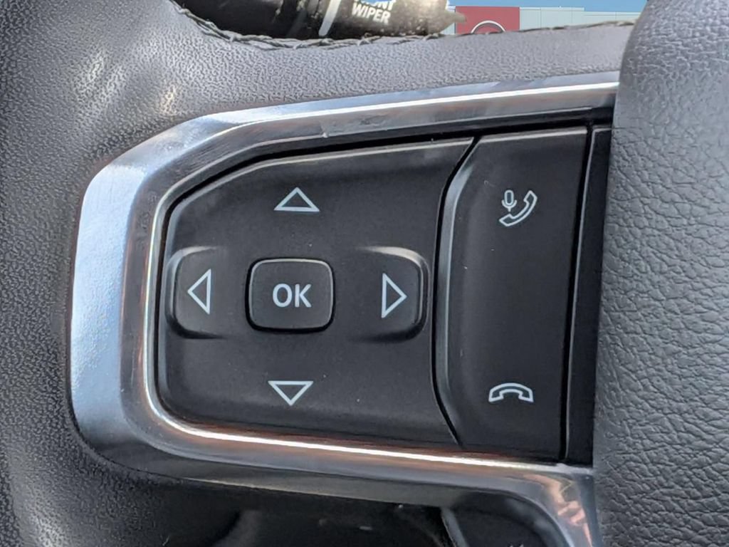 Used 2025 RAM 1500 Laramie AWD/4WD image 19