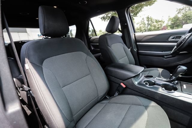 Used 2019 Ford Explorer XLT w/ Equipment Group 201A FWD image 31