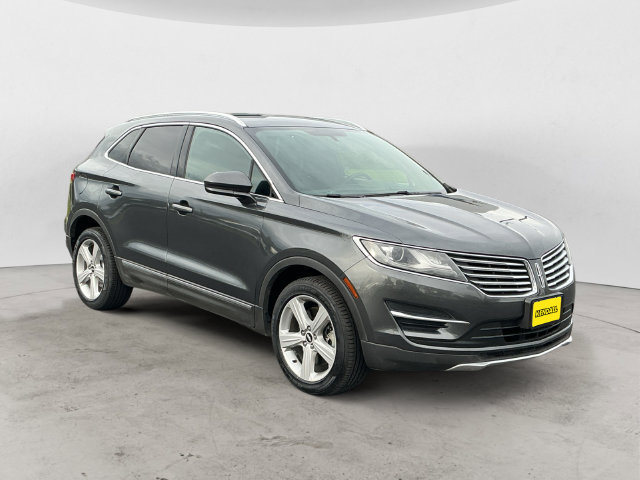 Used 2017 Lincoln MKC Premiere AWD/4WD image 3