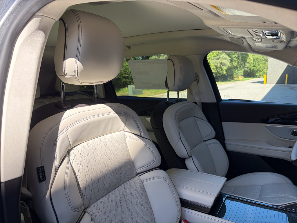 New 2026 Lincoln Nautilus Black Label AWD/4WD image 35