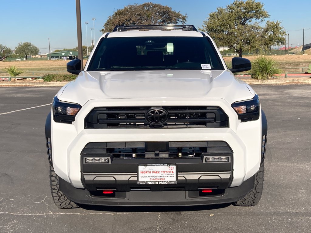 New 2026 Toyota 4Runner SR5 AWD/4WD image 2