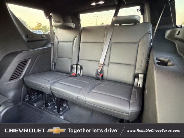 Used 2023 Chevrolet Tahoe Z71 w/ Luxury Package AWD/4WD image 35
