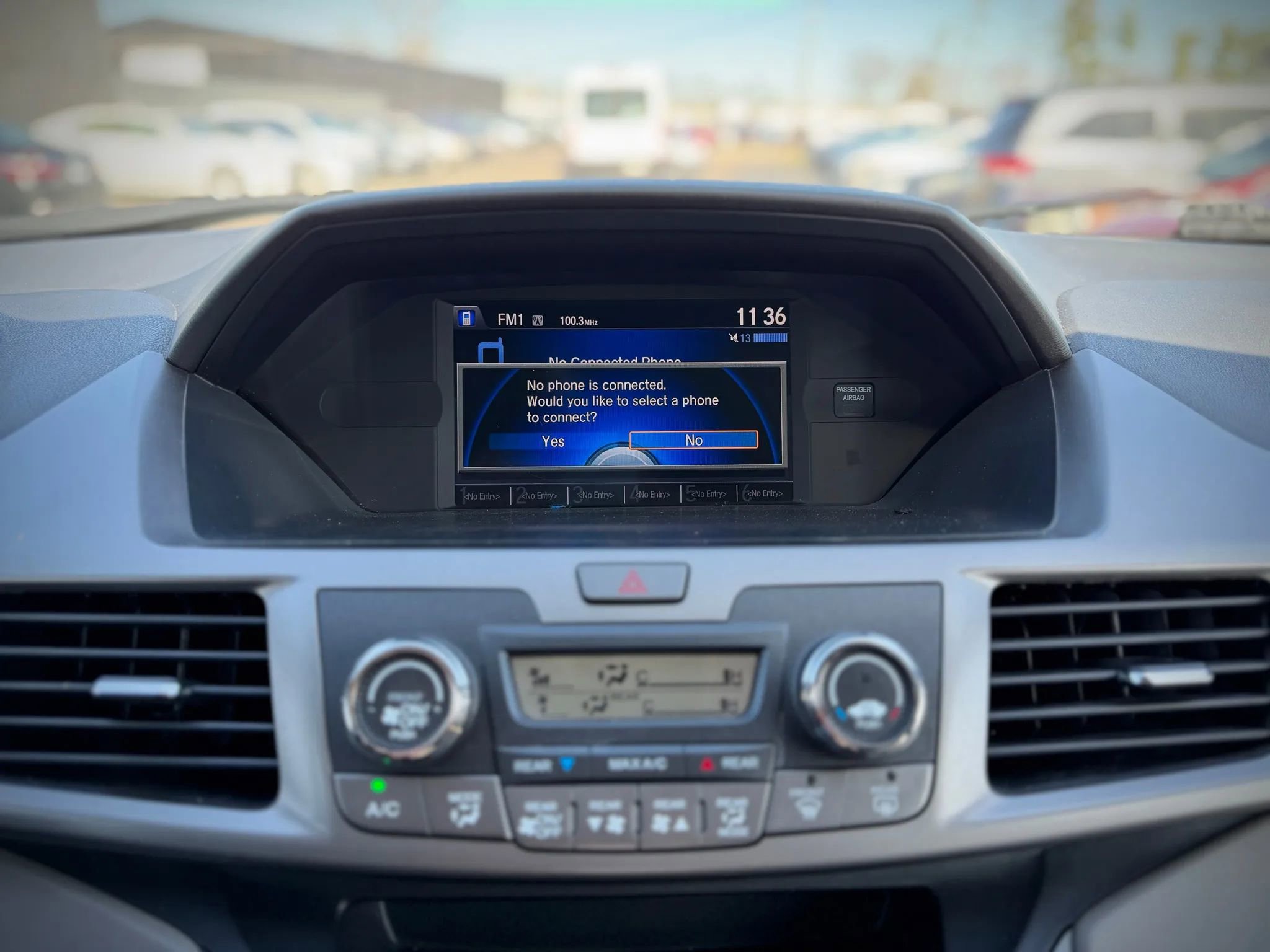 Used 2016 Honda Odyssey LX image 14