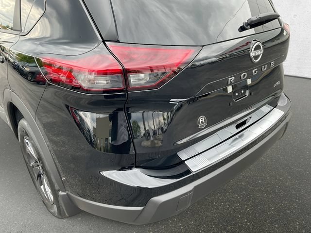 New 2026 Nissan Rogue SV w/ Cold Weather Package AWD/4WD image 30