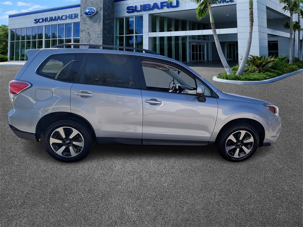 Used 2017 Subaru Forester 2.5i Premium image 8