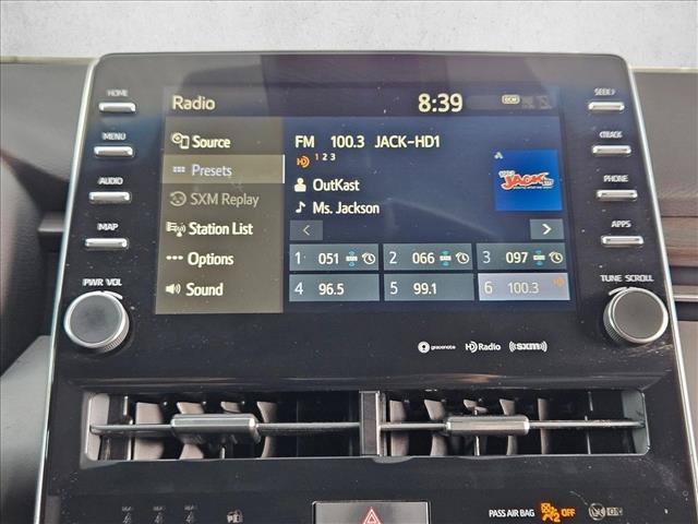 Used 2019 Toyota Avalon XLE FWD image 10
