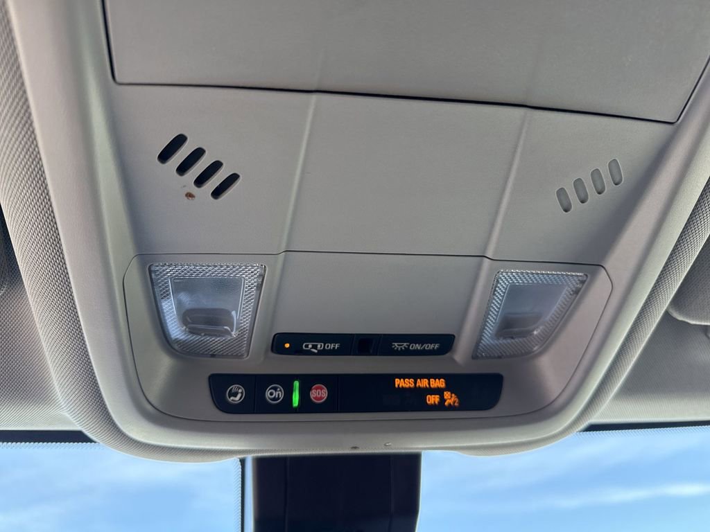 Used 2024 GMC Terrain SLE image 31