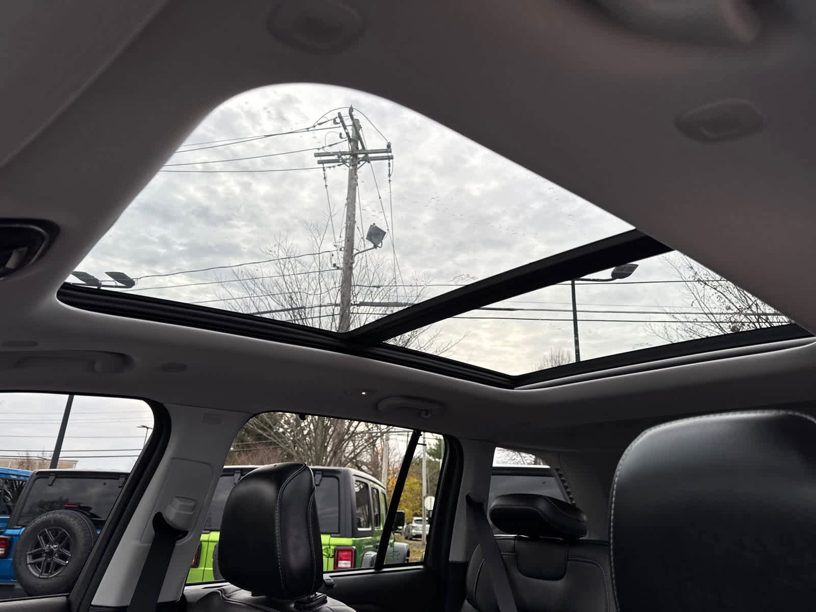 Used 2023 Jeep Grand Cherokee 30th Anniversary image 14