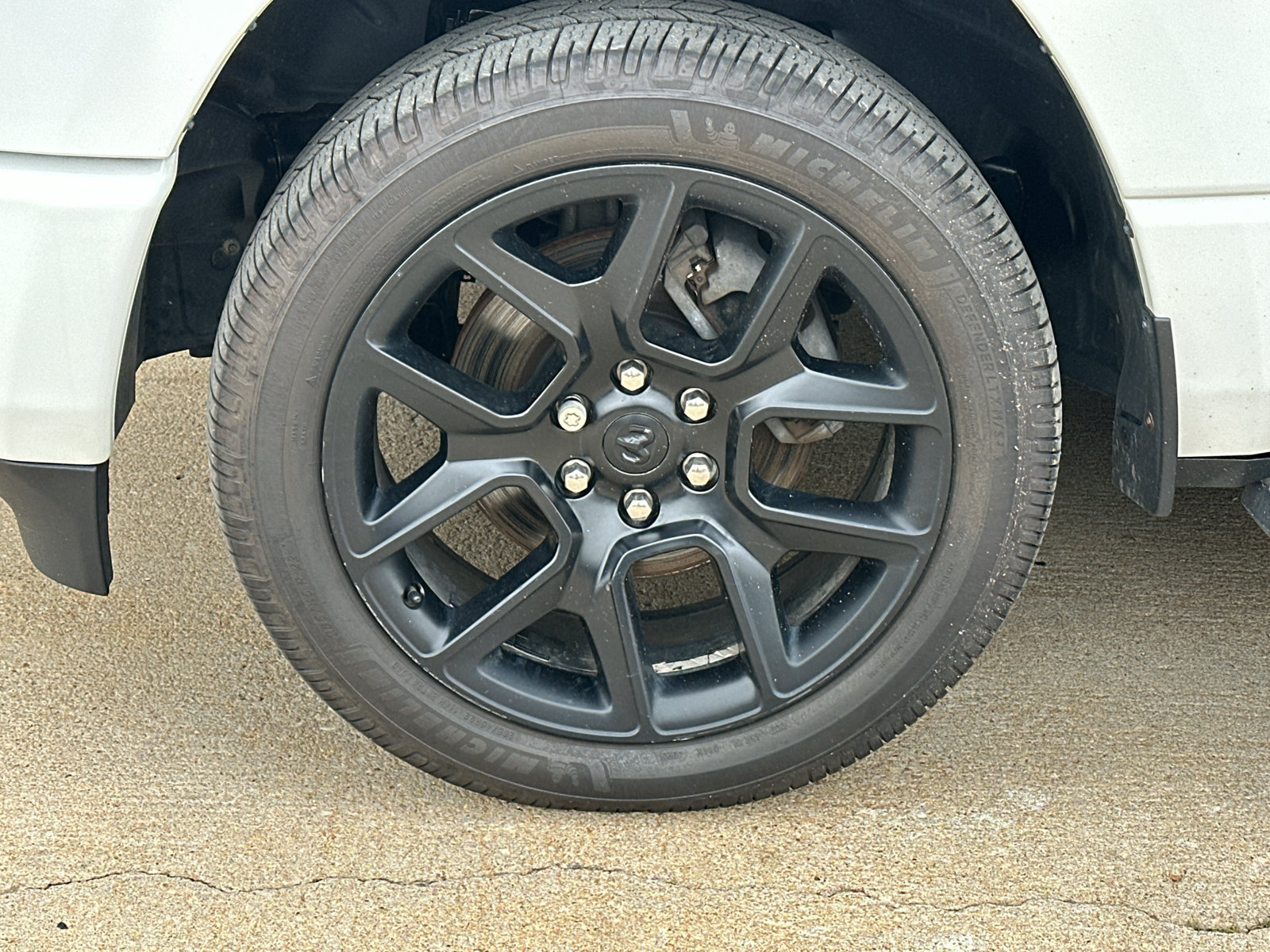 Used 2021 RAM 1500 Sport w/ Leather & Sound Group AWD/4WD image 8