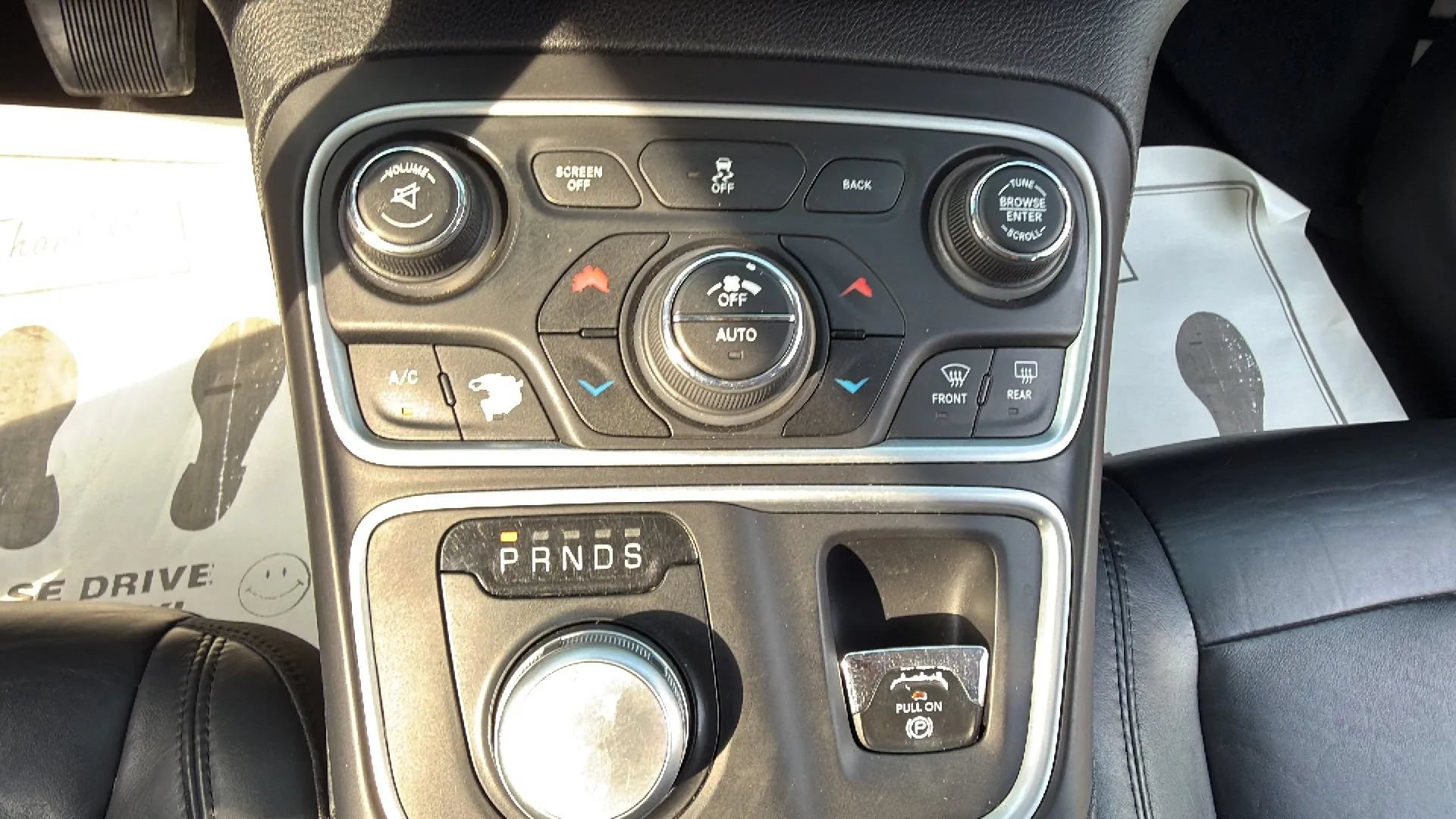 Used 2017 Chrysler 200 Limited Platinum w/ Comfort & Convenience Group FWD image 22