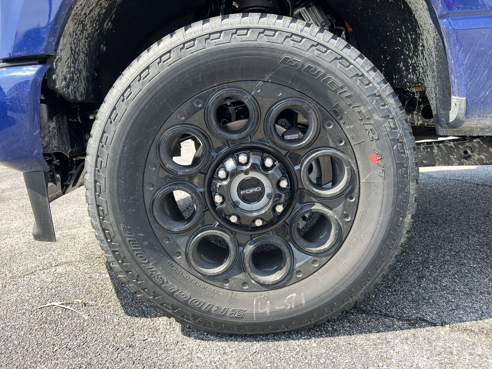 New 2026 Ford F350 Lariat w/ Black Appearance Package image 12