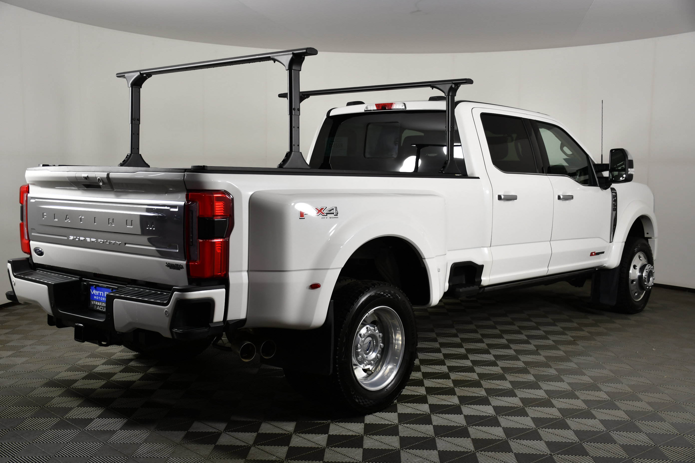 Used 2026 Ford F450 Platinum w/ Platinum Plus Package AWD/4WD image 6