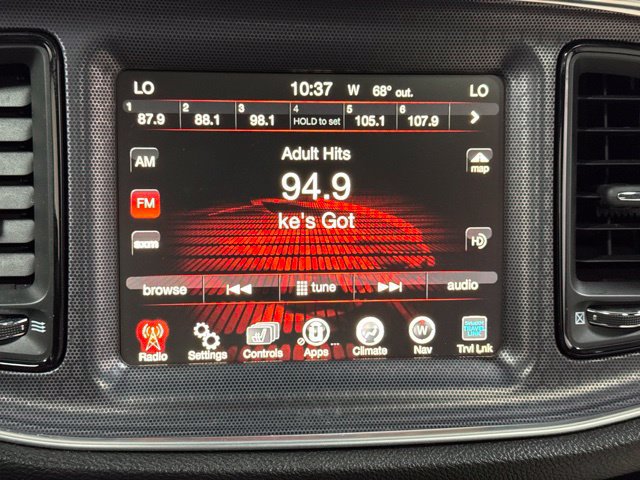 Used 2016 Dodge Challenger R/T Plus RWD image 19