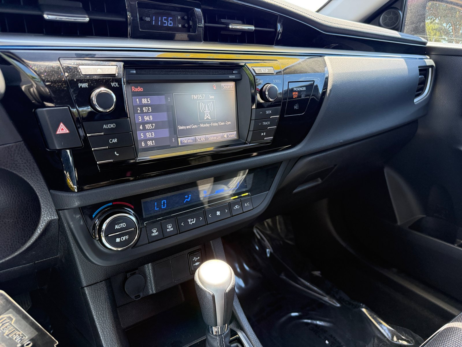 Used 2014 Toyota Corolla S FWD image 12