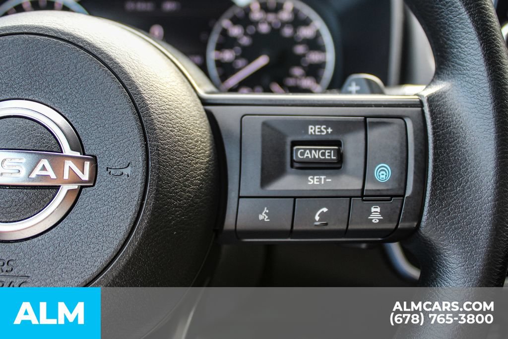 Used 2024 Nissan Rogue SV AWD/4WD image 27