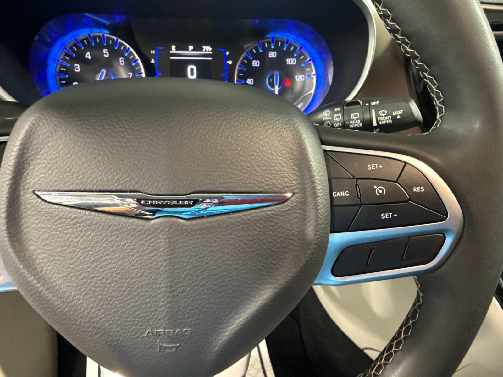 Used 2023 Chrysler Voyager LX FWD image 39